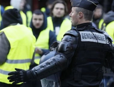 Γαλλία: Το Γαλλικό Πρακτορείο Ειδήσεων στόχος της διαμαρτυρίας των «κίτρινων γιλέκων»